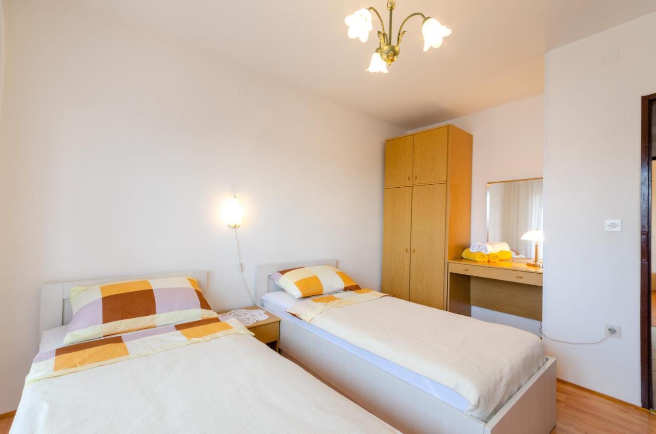 Apartmani Suncica Selce Exterior foto